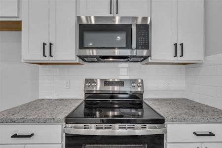 New construction Single-Family house 286 County Rd 5102, Unit F, Cleveland, TX 77327 - image 18