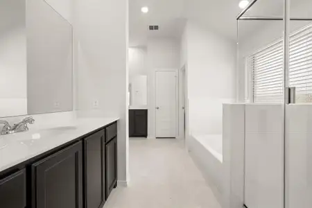 New construction Single-Family house 2607 Streamside Dr, Burleson, TX 76028 plan Dover - image 6