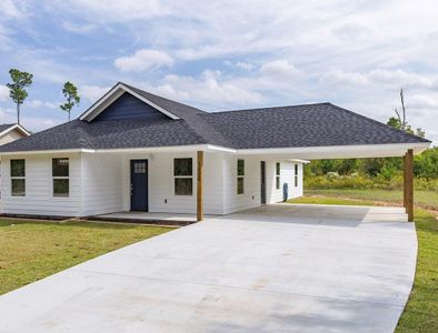 New construction Single-Family house 1000 Holubec St, Diboll, TX 75941 - image
