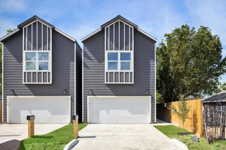 New construction Single-Family house 8012 Brandon St, Houston, TX 77051 - photo 0