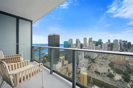 New construction Condo house 159 Ne 6Th St, Unit 3810, Miami, FL 33132 - image 5