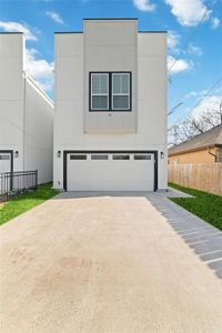 New construction Single-Family house 3818 Lynnfield St, Houston, TX 77016 null- photo 0