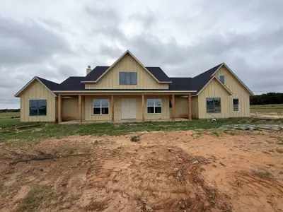 New construction Single-Family house 1016 Three Quarter Lp, Poolville, TX 76487 plan Laramie - image 4