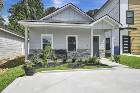 New construction Single-Family house 16942 Balmoral, Montgomery, TX 77316 - image