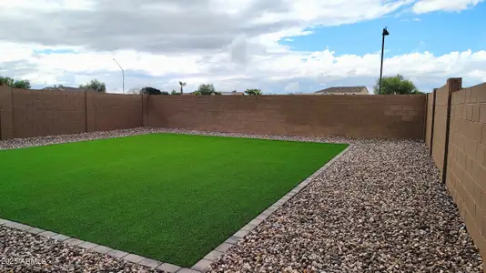 New construction Single-Family house 17500 N Toledo Ave, Maricopa, AZ 85138 plan Lily Plan 2566 - image