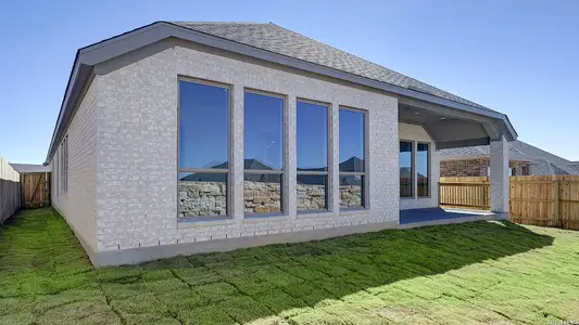 New construction Single-Family house 12905 Gilmore Bnd, San Antonio, TX 78245 plan 2169W - image 4