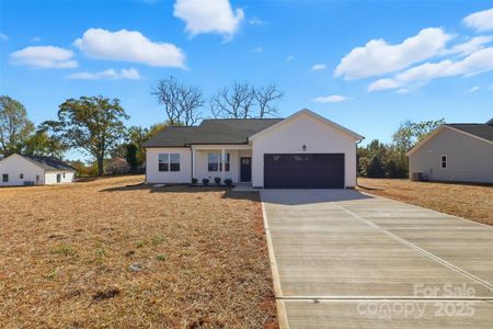 New construction Single-Family house 4 Colonial Ave, Granite Falls, NC 28630 - image