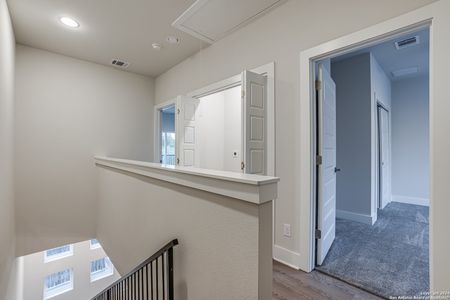 New construction Condo/Apt house 419 Ira Ave, Unit 2101, San Antonio, TX 78209 - photo 26 26