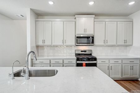 New construction Single-Family house 6014 Calgary Park, San Antonio, TX 78233 Pembrook- photo 7 7