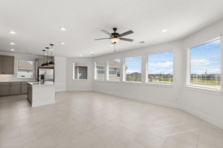 New construction Single-Family house 7747 Swooping Swallow Ln, Katy, TX 77493 Oakdale - Courtyard Collection- photo 3 3