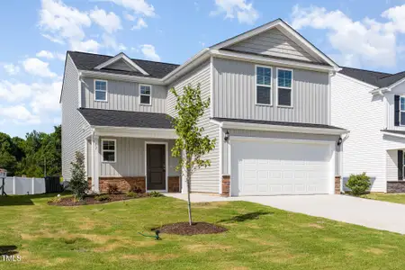 New construction Single-Family house 17 W Emily Gardens Dr, Selma, NC 27576 plan Bonnet - image