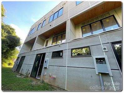 New construction Townhouse house 215 Walnut Ave, Unit A, Charlotte, NC 28208 - image