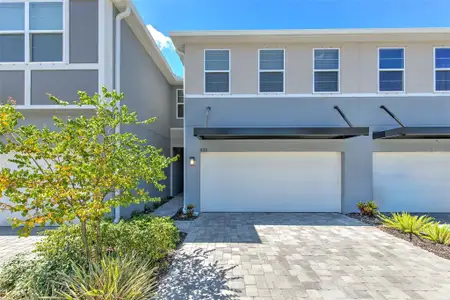 New construction Townhouse house 1133 Creek Valley Ct, Brandon, FL 33511 - image