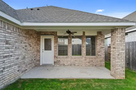 New construction Single-Family house 306 Violet Crown Ln, New Caney, TX 77357 plan Muenster (1593-HV-30) - image 3