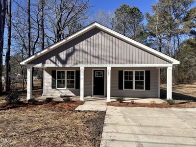 New construction Single-Family house 307 E Pope Ave, Kenly, NC 27542 - photo 0