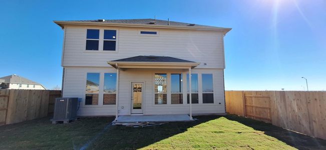 New construction Single-Family house 13712 Tucker Hedge Pass, Elgin, TX 78621 Enclave Series - Tahiti- photo 18 18