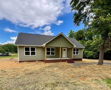 New construction Single-Family house 1050 Beaten Path Rd, China Grove, NC 28023 null- photo 0