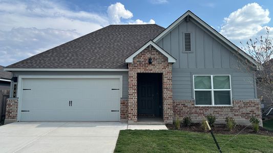 New construction Single-Family house 140 Little Green Trl, Jarrell, TX 76537 plan Texas Cali - image