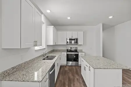 New construction Single-Family house 8232 Smithers Ave, San Antonio, TX 78252 plan Hewitt - image 8