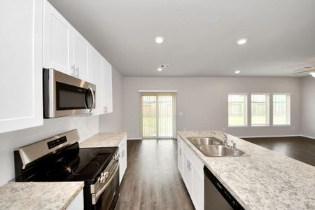 New construction Single-Family house 21235 Memorial Vista Dr, Houston, TX 77073 plan RC Camden - image 6