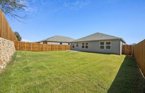 New construction Single-Family house 2712 Pecan Park Dr, Denton, TX 76208 plan Serenada - image