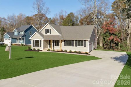 New construction Single-Family house 2656 Polo Ln, Maiden, NC 28650 - image