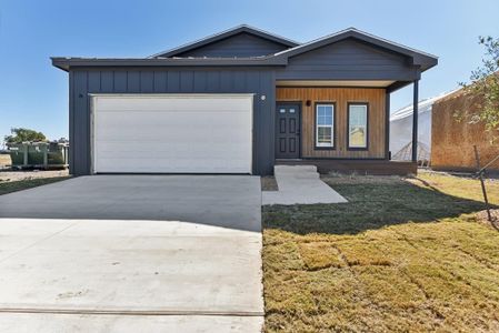 New construction Single-Family house 2028 Applewood Dr, Lockhart, TX 78644 CANYON- photo 0