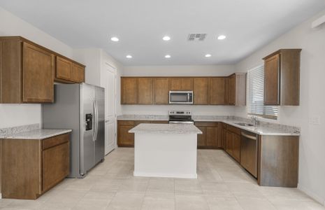 New construction Single-Family house 16493 W Whispering Wind Dr, Surprise, AZ 85387 plan Silverton - image 6