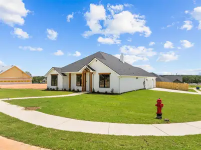 New construction Single-Family house 16413 Clearview Dr, Lindale, TX 75771 - image