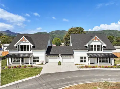 New construction Townhouse house 11 Riemar Ln, Waynesville, NC 28786 - image