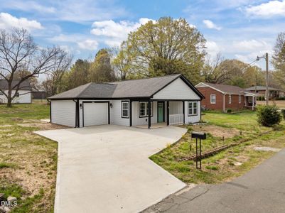 New construction Single-Family house 122 S School St, Burlington, NC 27215 - image
