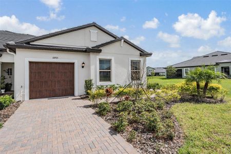 New construction Single-Family house 10935 Gable Dig Lp, San Antonio, FL 33576 - image