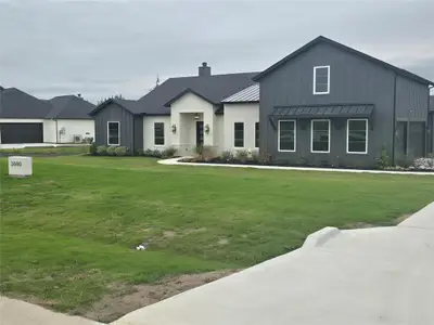 New construction Single-Family house 3080 Glen Oaks Dr, Waxahachie, TX 75165 - image
