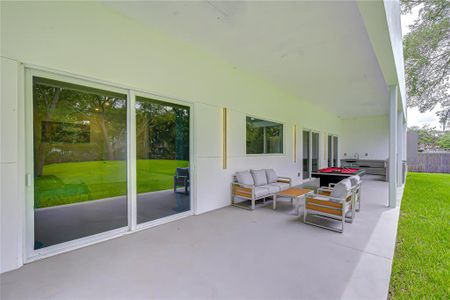 New construction Single-Family house 6805 New York Dr, Tampa, FL 33619 - image