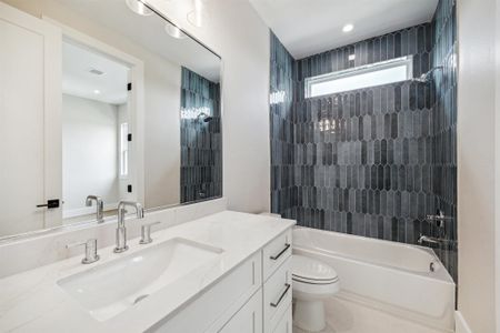 New construction Single-Family house 2210 Dennis St, Houston, TX 77004 - image 15