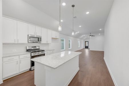 New construction Single-Family house 22708 Hackberry Leaf Dr, New Caney, TX 77357 plan Magnolia - image 14