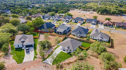 New construction Single-Family house 5110 Uvalde Court, Granbury, TX 76048 - photo 3 3