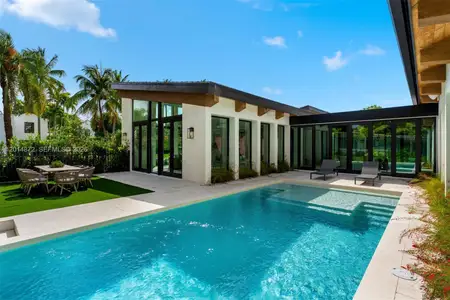 New construction Single-Family house 6716 San Vicente St, Coral Gables, FL 33146 - image