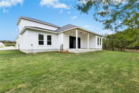 New construction Single-Family house 113 Shikra Cv, Cedar Creek, TX 78612 plan McDougal - image 4