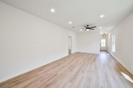 New construction Single-Family house 12827 Hannah Springs Ln, Magnolia, TX 77354 plan Burlington II H - image 13