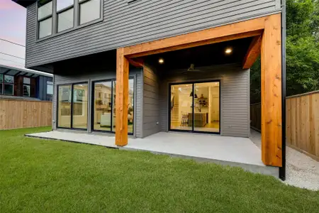 New construction Single-Family house 902 E 25Th St, Houston, TX 77009 - image 3