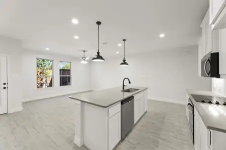 New construction Townhouse house 6945 Mustang Isle Dr, Dallas, TX 75228 plan Amber - image 15