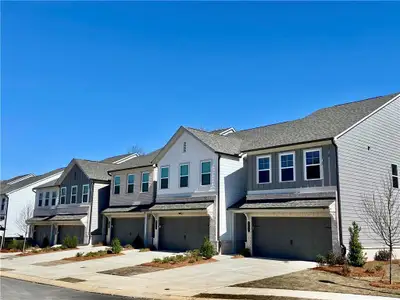 New construction Townhouse house 5427 Allegro Ln, Flowery Branch, GA 30542 - image