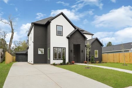 New construction Single-Family house 5806 Southlea St, Houston, TX 77033 - image