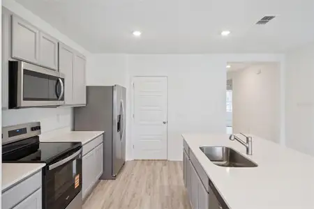 New construction Single-Family house 3807 Pomelo Dr, Winter Haven, FL 33880 - image