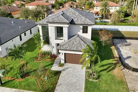 New construction Single-Family house 13023 Davie Oaks Dr, Davie, FL 33325 - image