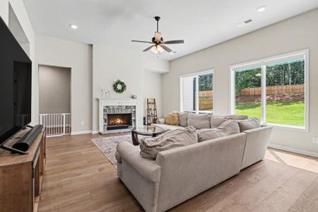 New construction Single-Family house 156 Belle Hall Dr, Newnan, GA 30263 plan Greywell A - image 14