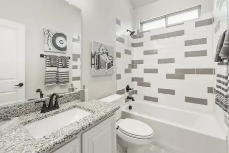 New construction Single-Family house 437 Hearthstone Blvd, Red Oak, TX 75154 plan Primrose - image