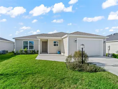 New construction Single-Family house 7614 Daniel Hearns Wy, The Villages, FL 34762 - image
