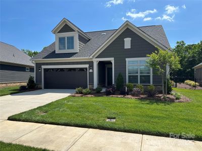 New construction Single-Family house 1330 Millview Ln, Matthews, NC 28104 null- photo 0